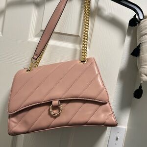 Elegant Quilted Pink Shoulder Bag with Gold Chain